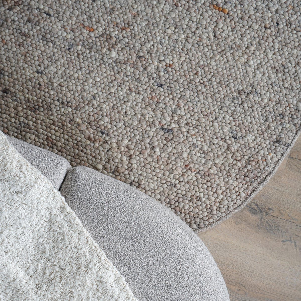 Vloerkleed Stone Donker Beige – Organisch 200 x 280 cm