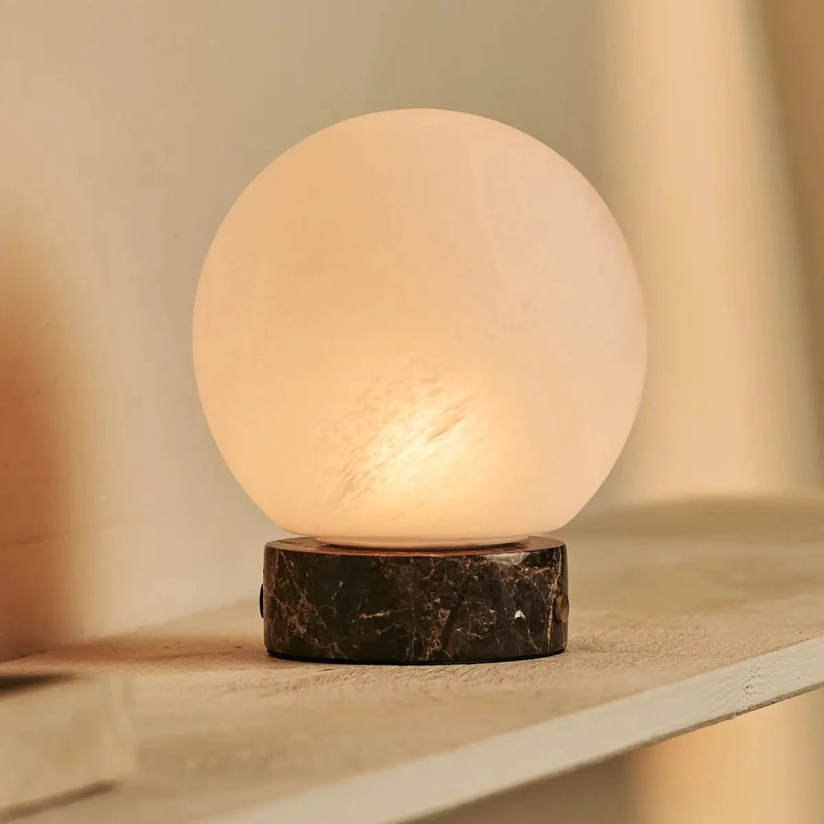 Tafellamp oplaadbaar Heem Brown/Emperador Dark by Tavellio - Amsterdam