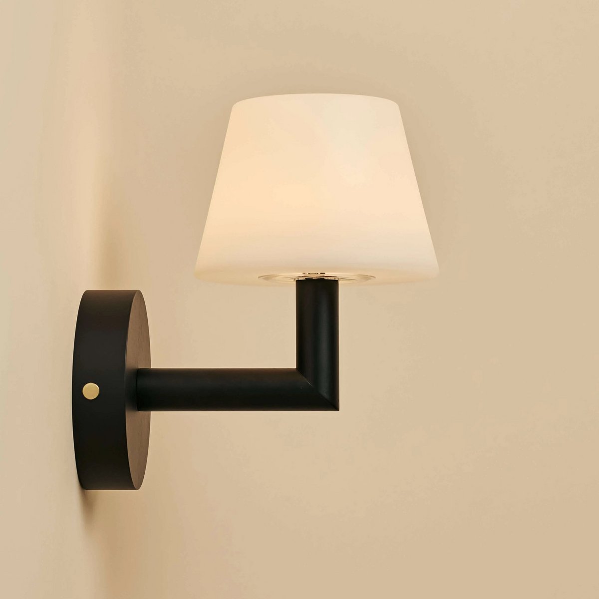 Wandlamp Oplaadbaar Ted Black hout