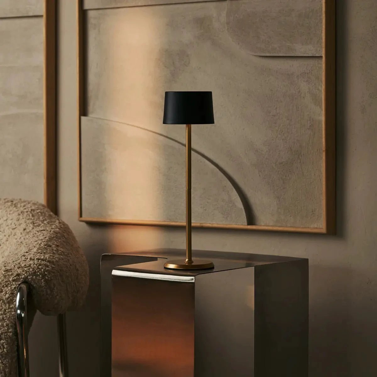 Tafellamp oplaadbaar David Zwart & Goud 2 op 1 met verstelbare hoogte by Tavellio - Amsterdam