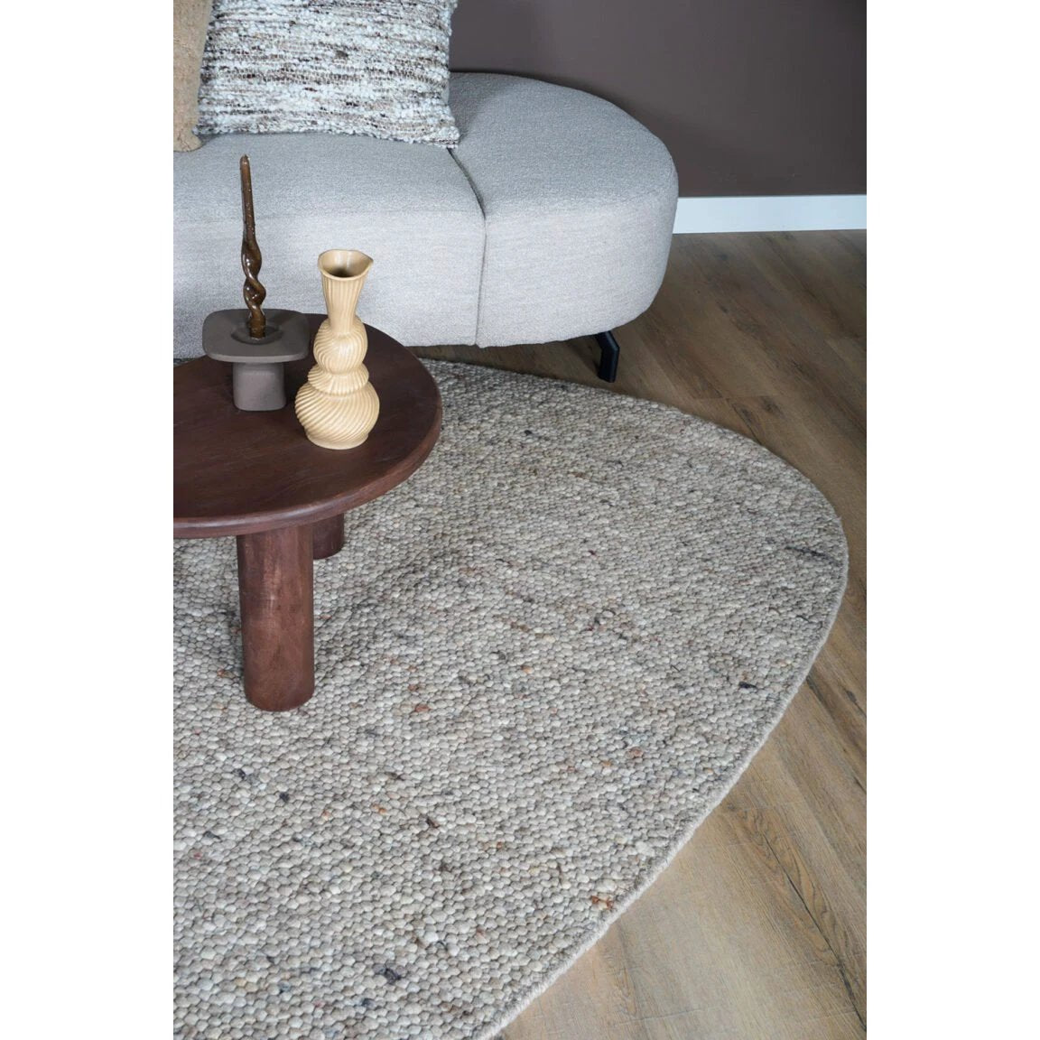 Vloerkleed Stone Donker Beige - Kiezelvormig 200 x 280 cm by Veer Carpets