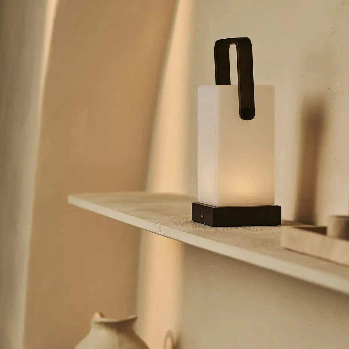 Tafellamp oplaadbaar Harper Donkerbruin Hout by Tavellio - Amsterdam