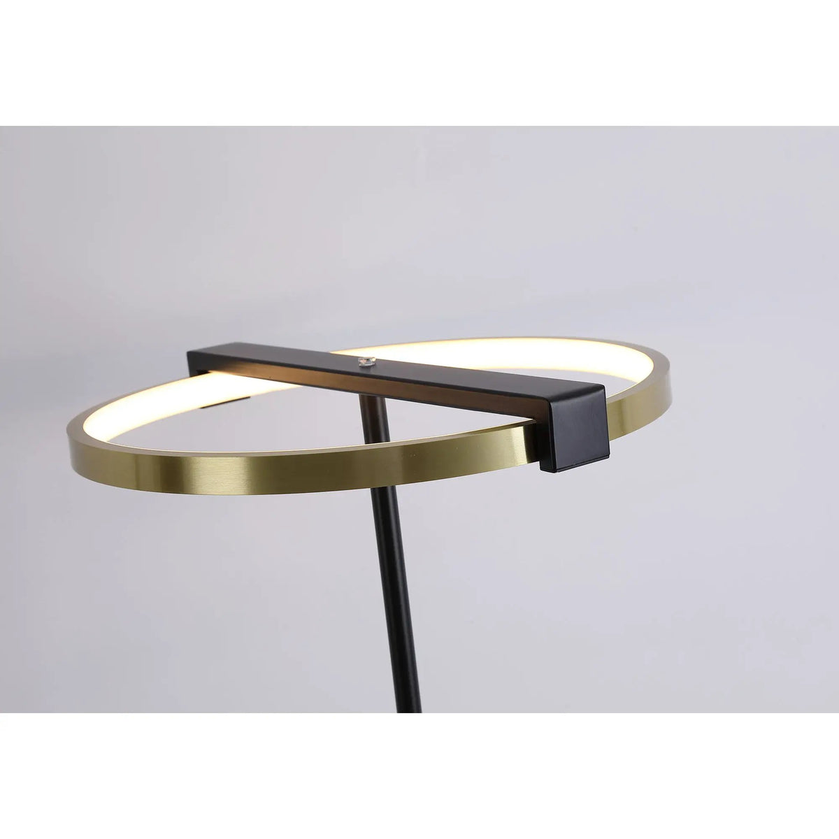 Vloerlamp Aerial - Satin Brass and Black by Searchlight