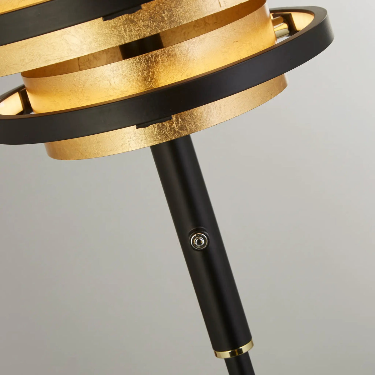 Vloerlamp Hive - Matt Black, Gold and Polished Brass by Searchlight