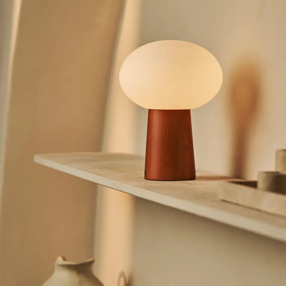 Tafellamp oplaadbaar Max kastanje hout