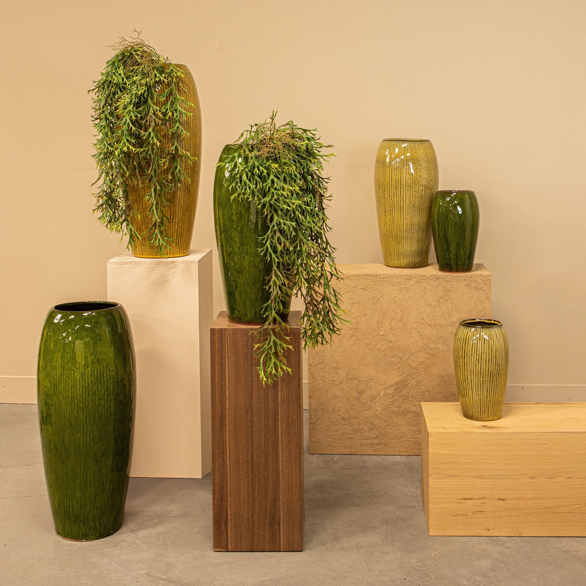 Tamica donkergroene keramische pot L by PTMD