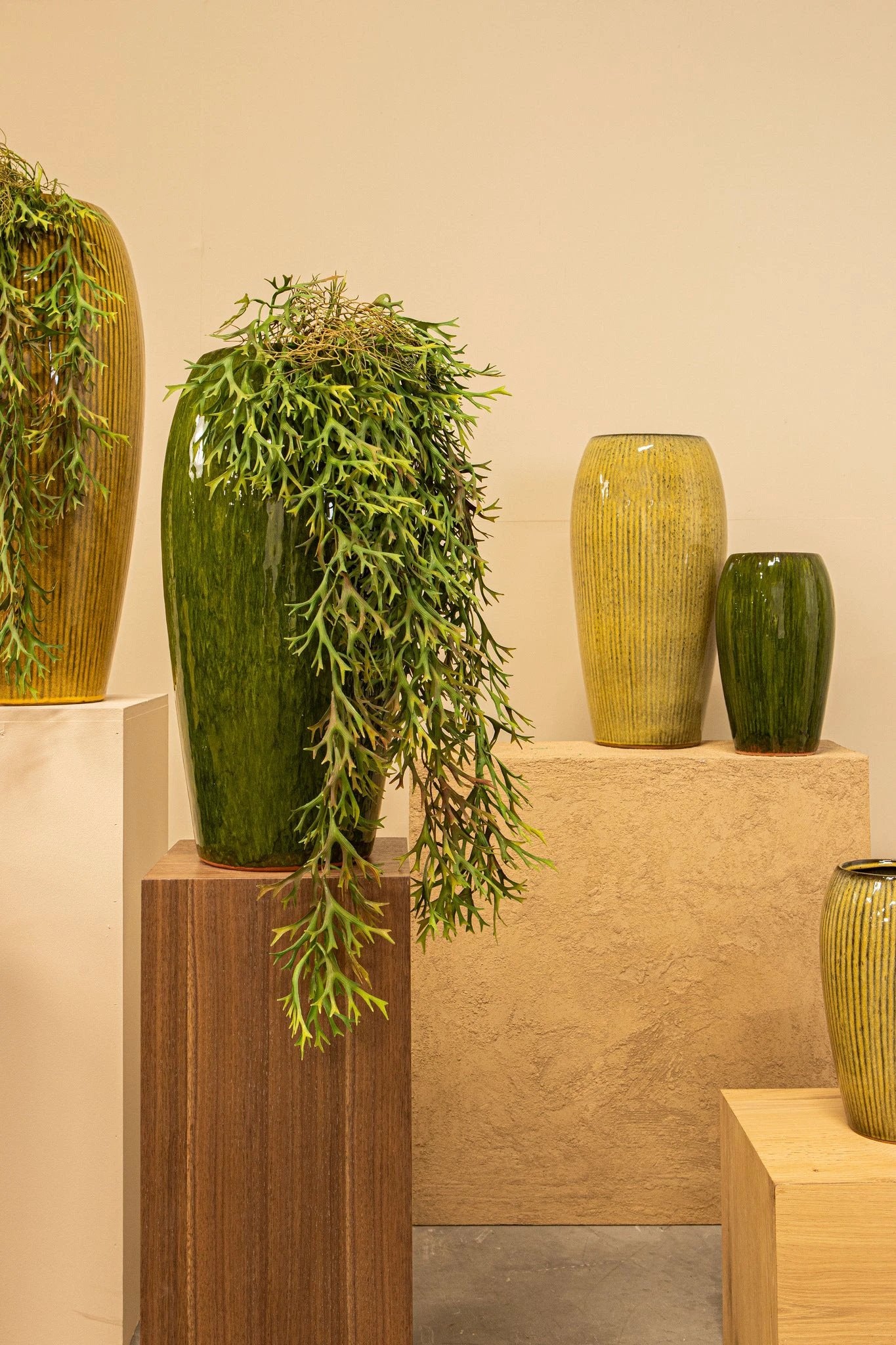 Tamica Donkergroene Keramische Pot M by PTMD