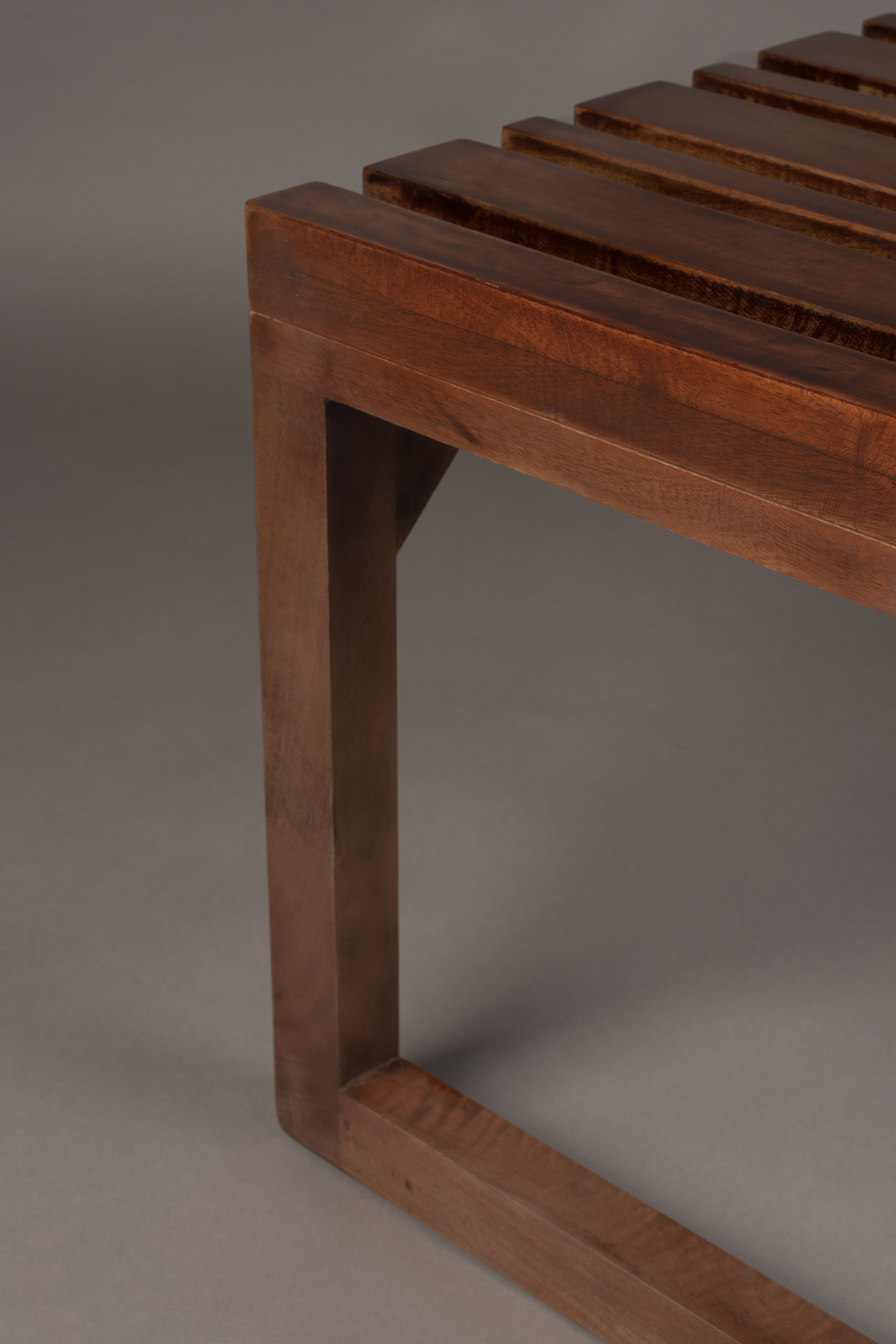 Wandbank Jakub Walnut by Dutchbone