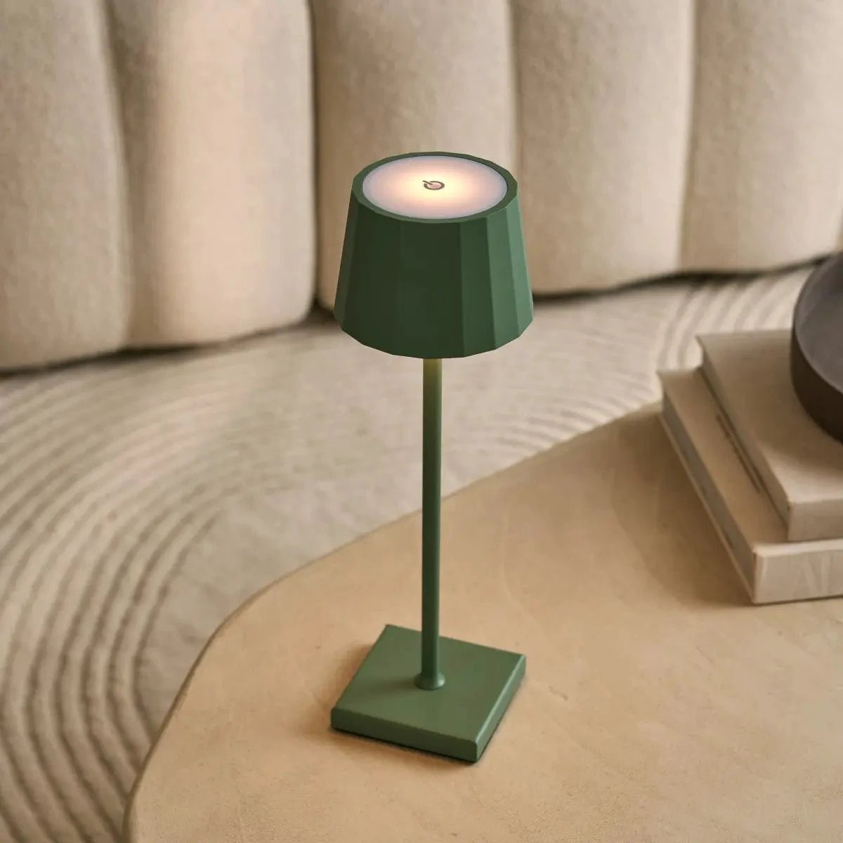 Tafellamp oplaadbaar Wouter salie groen by Tavellio - Amsterdam