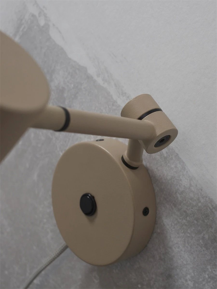 Wandlamp Montreux - Zand - 10.5x21.5x18cm by it's about RoMi