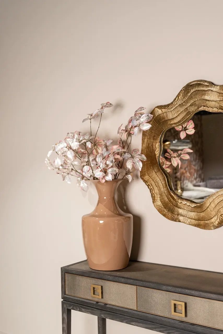 Vaas Daimy bruin by Richmond Interiors