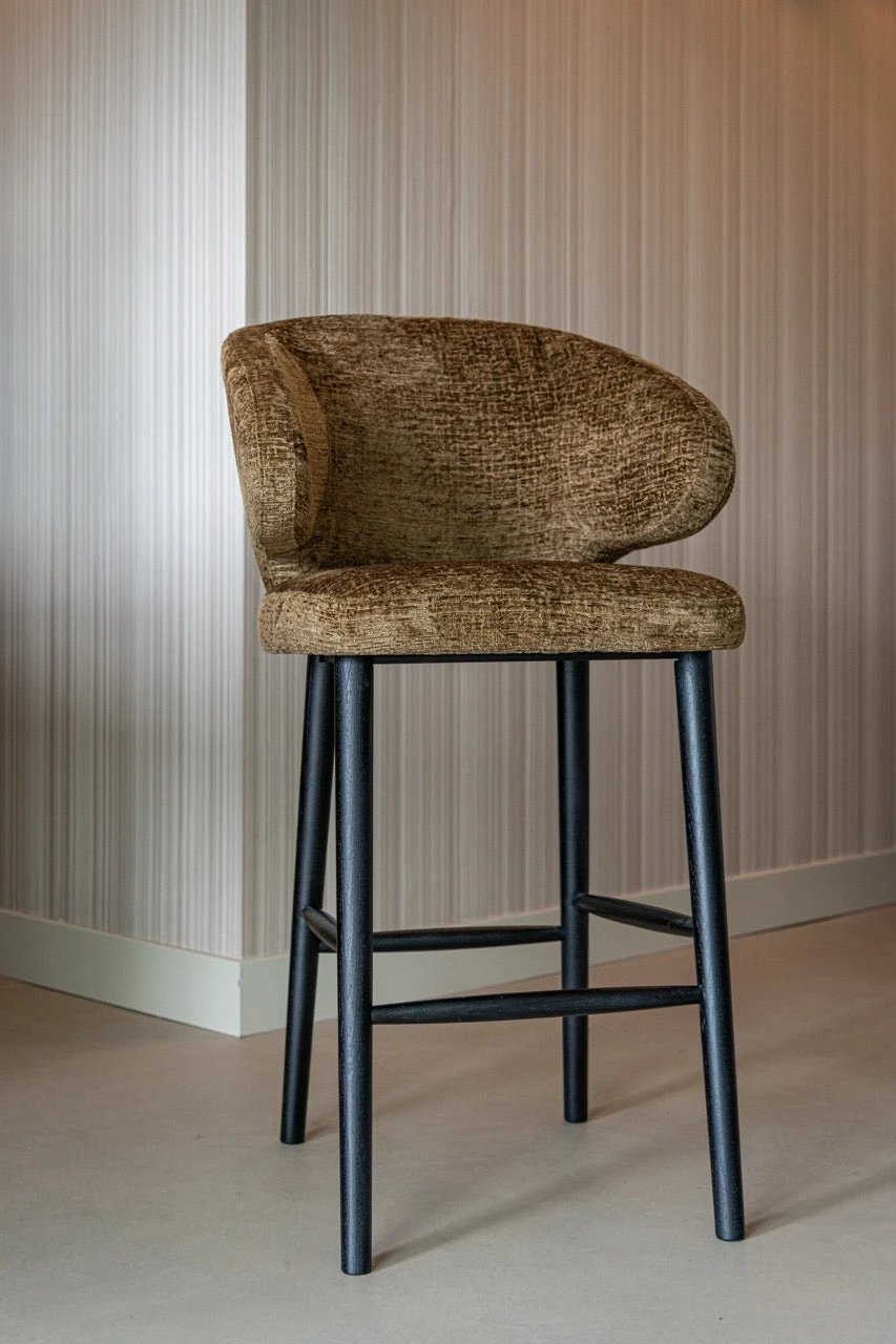 Barstoel Indigo op maat gemaakt, brandvertragend by Richmond Interiors