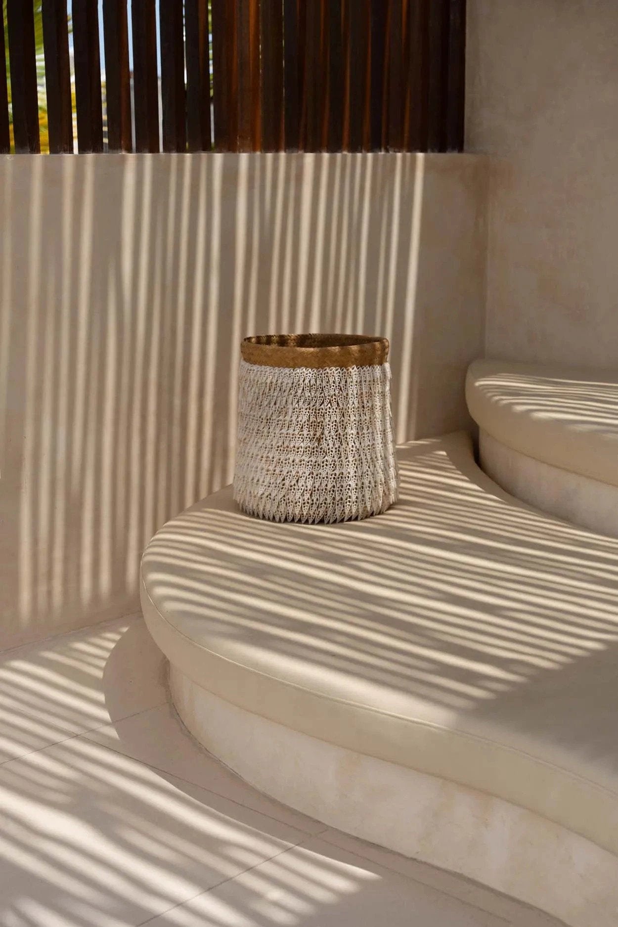 De Pandan Mand #2 - Naturel Wit by Bazar Bizar Antwerp