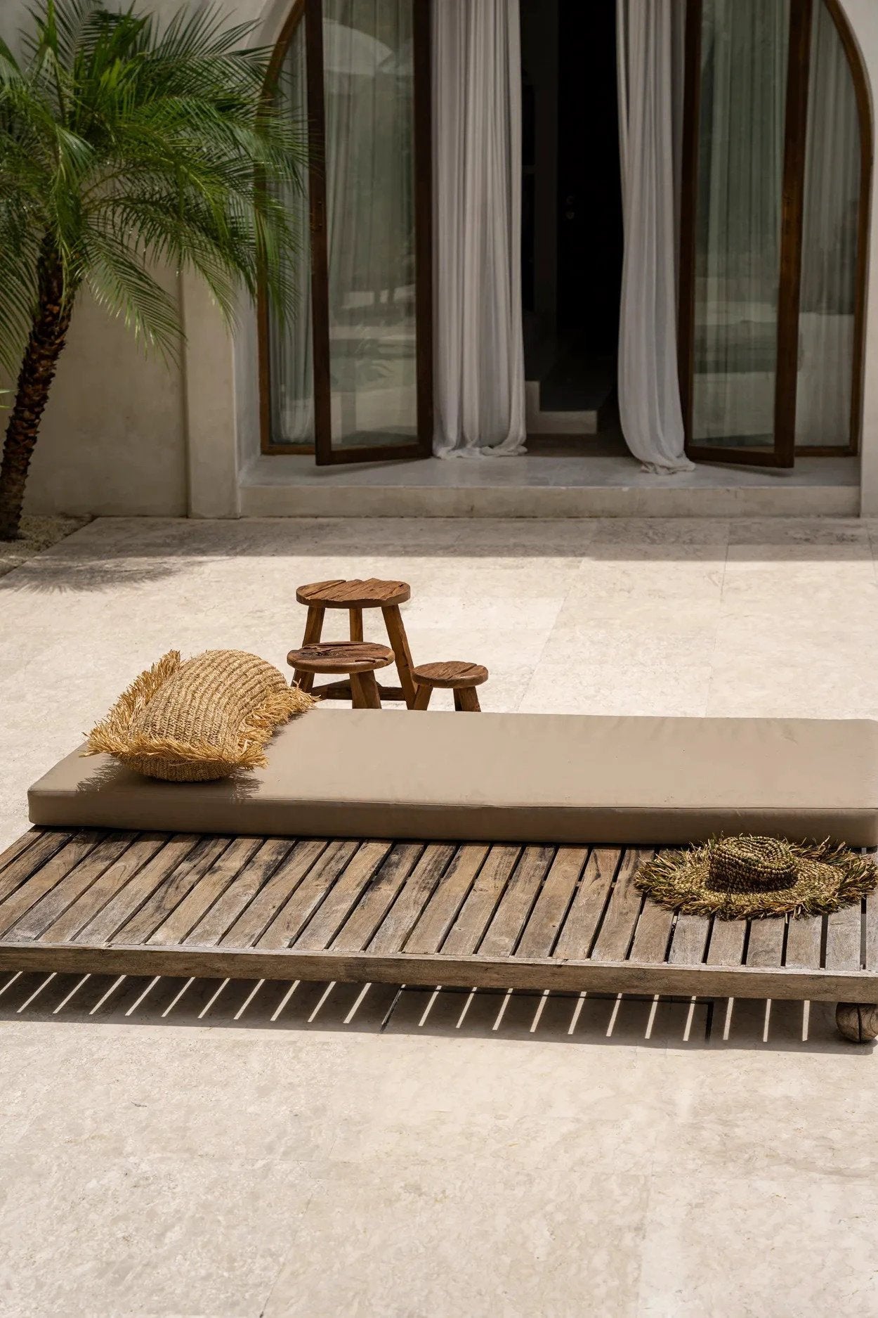 Het Raffia Kussen - Naturel - 35x100 by Bazar Bizar Antwerp