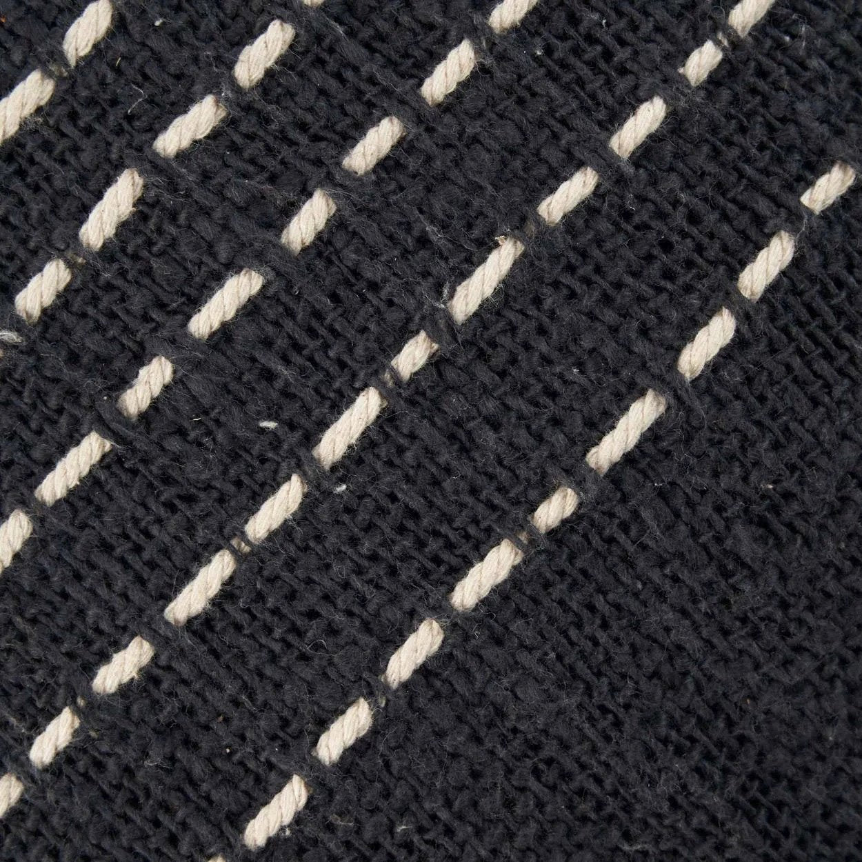 Kussenhoes De Drizle - zwart-wit - 50x50cm by Bazar Bizar Antwerp