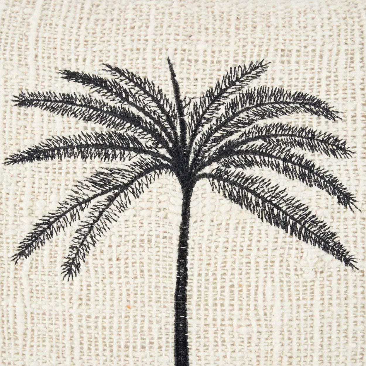 Kussenhoes De Gili Palm - naturel zwart - 50x50cm by Bazar Bizar Antwerp