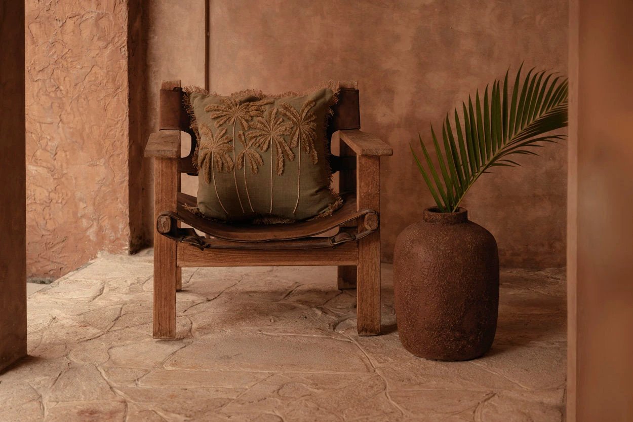 Kussenhoes 'Tropische Bries' - bosgroen - 50x50cm by Bazar Bizar Antwerp