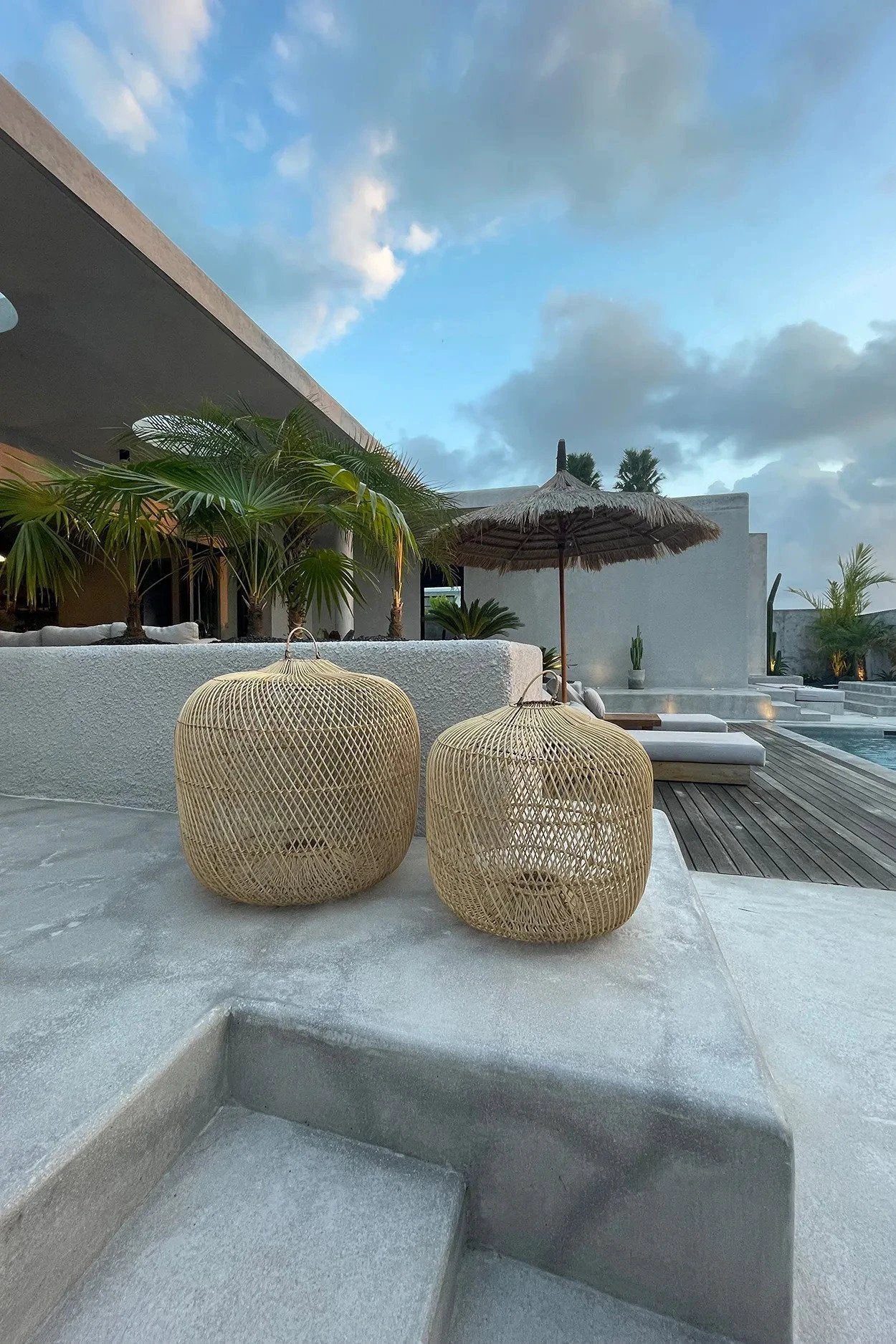 De Batu Bolong Hanglamp / Vloerlamp - Naturel - L by Bazar Bizar Antwerp