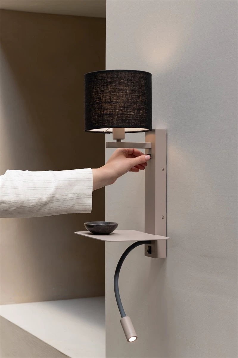 Wandlamp Florence met leeslampje zwarte kap by it's about RoMi