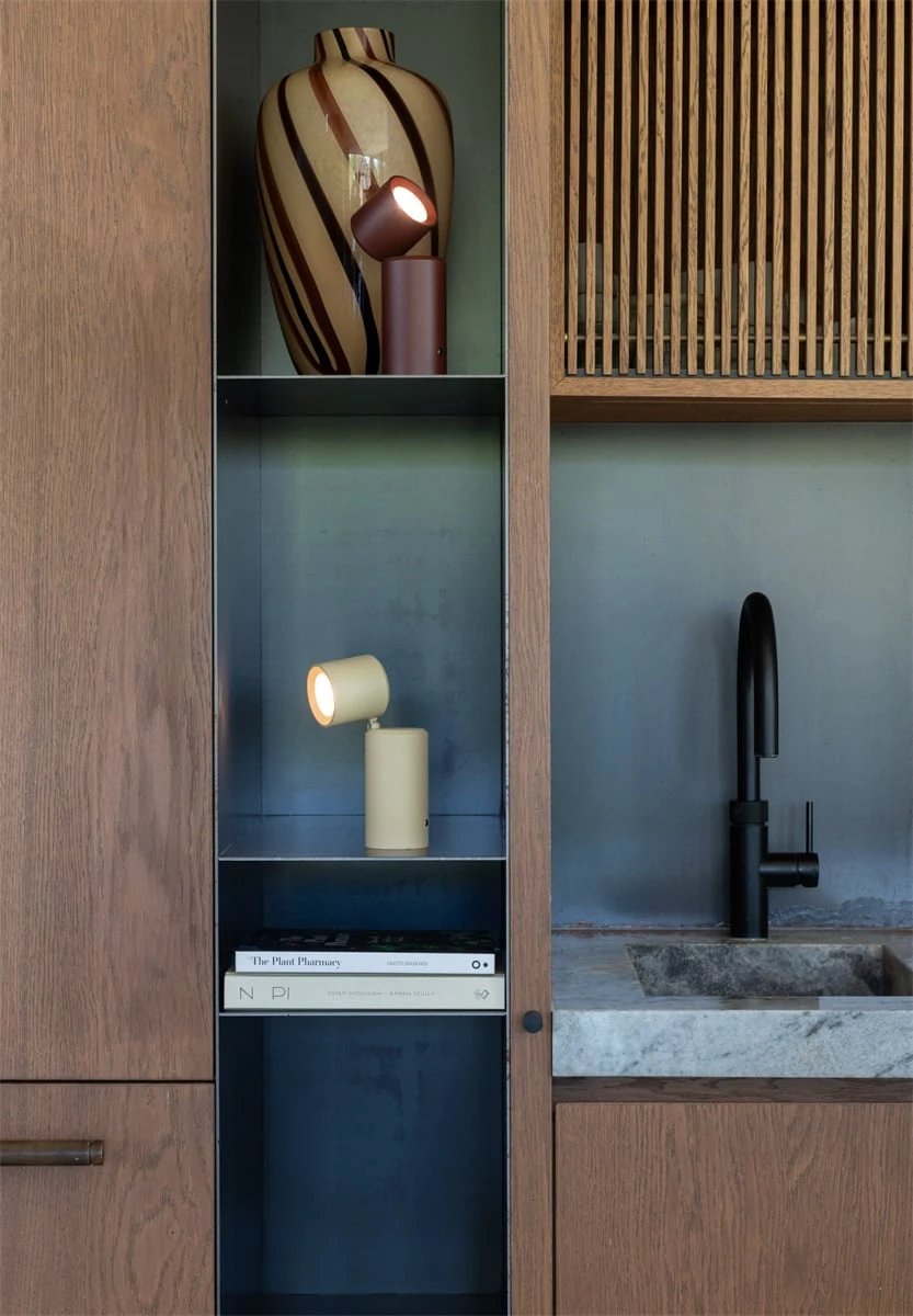 Wandlamp/Tafellamp Milan oplaadbaar, beige by it's about RoMi