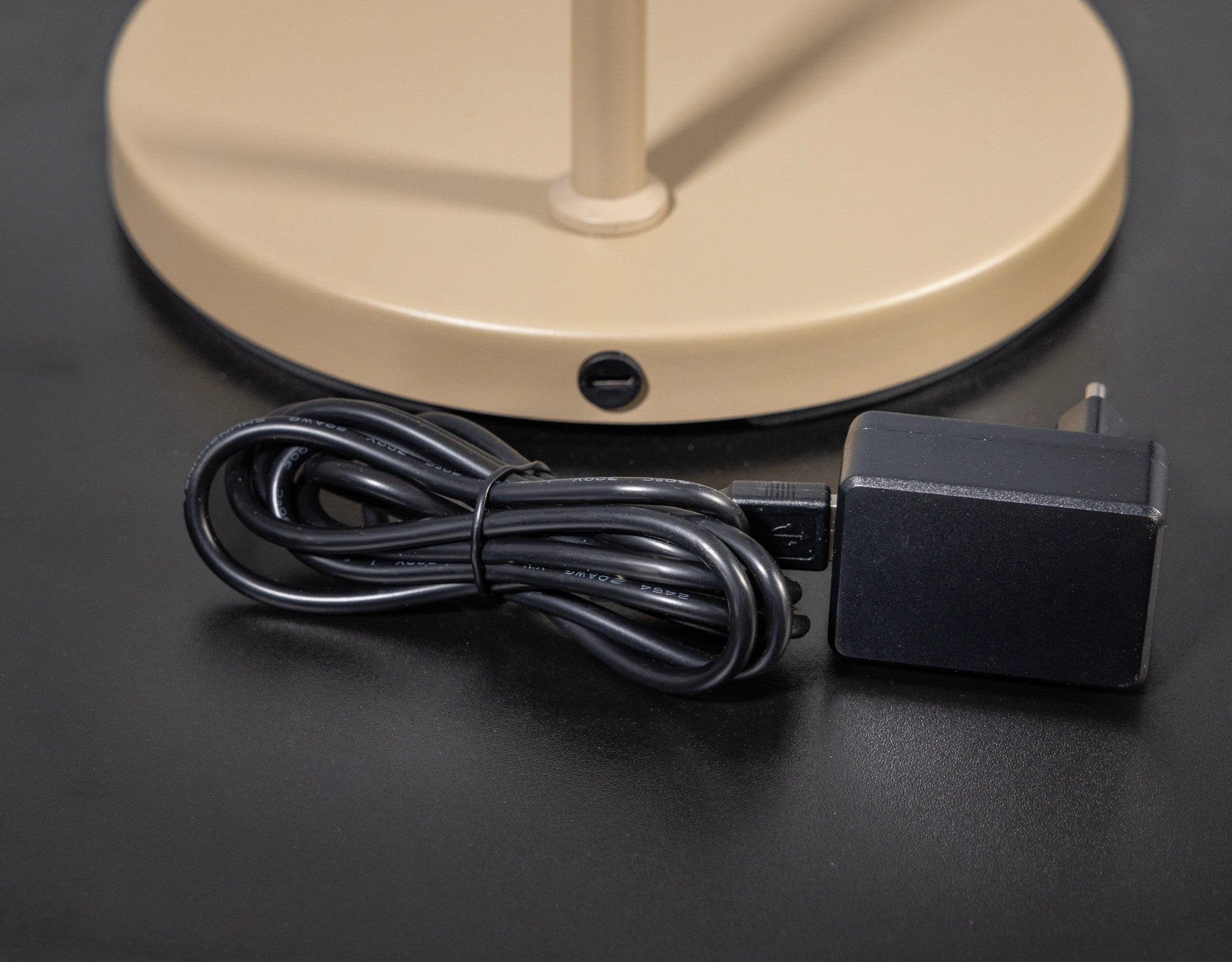 Vloerlamp Duuk Oplaadbaar zand by ETH