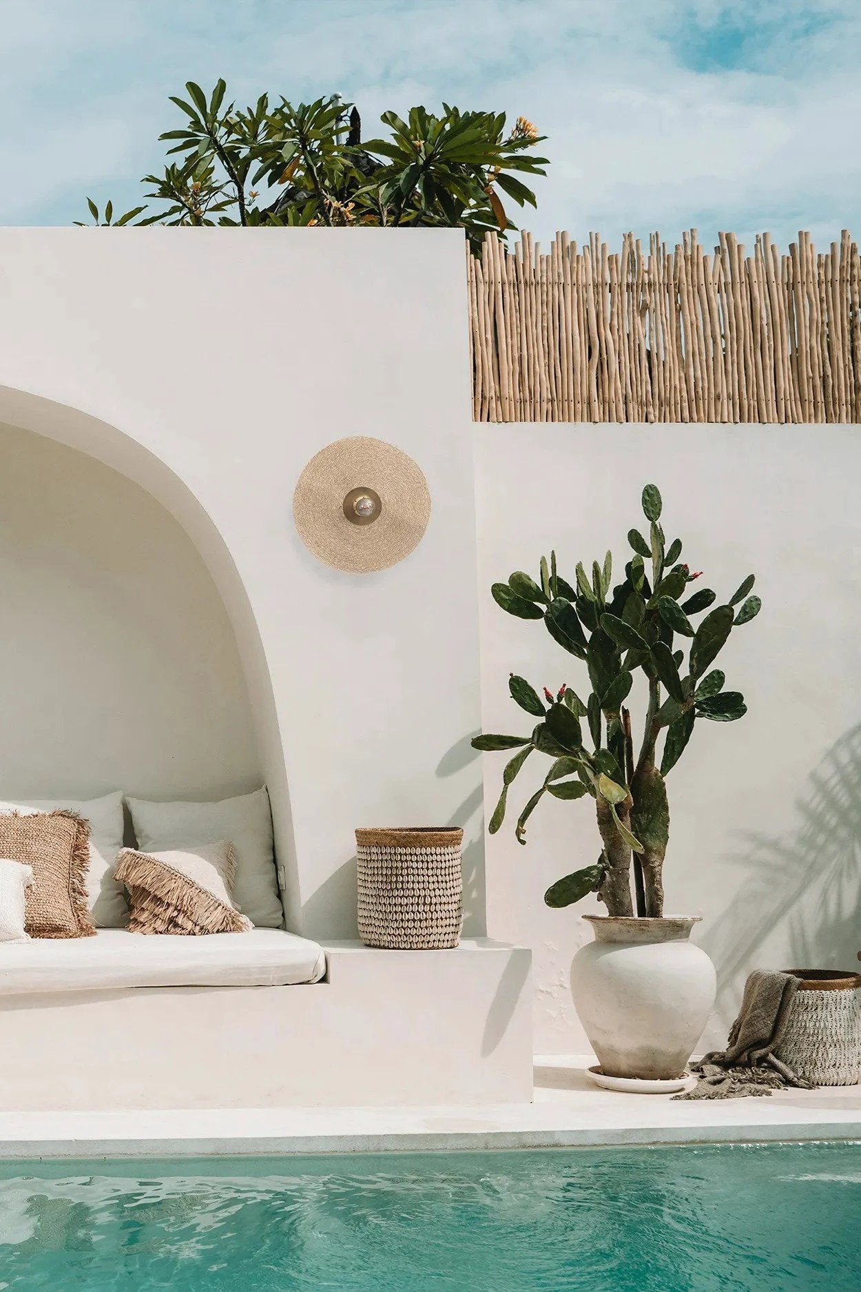 De Let's Groove Muurlamp - Messing Naturel - M by Bazar Bizar Antwerp