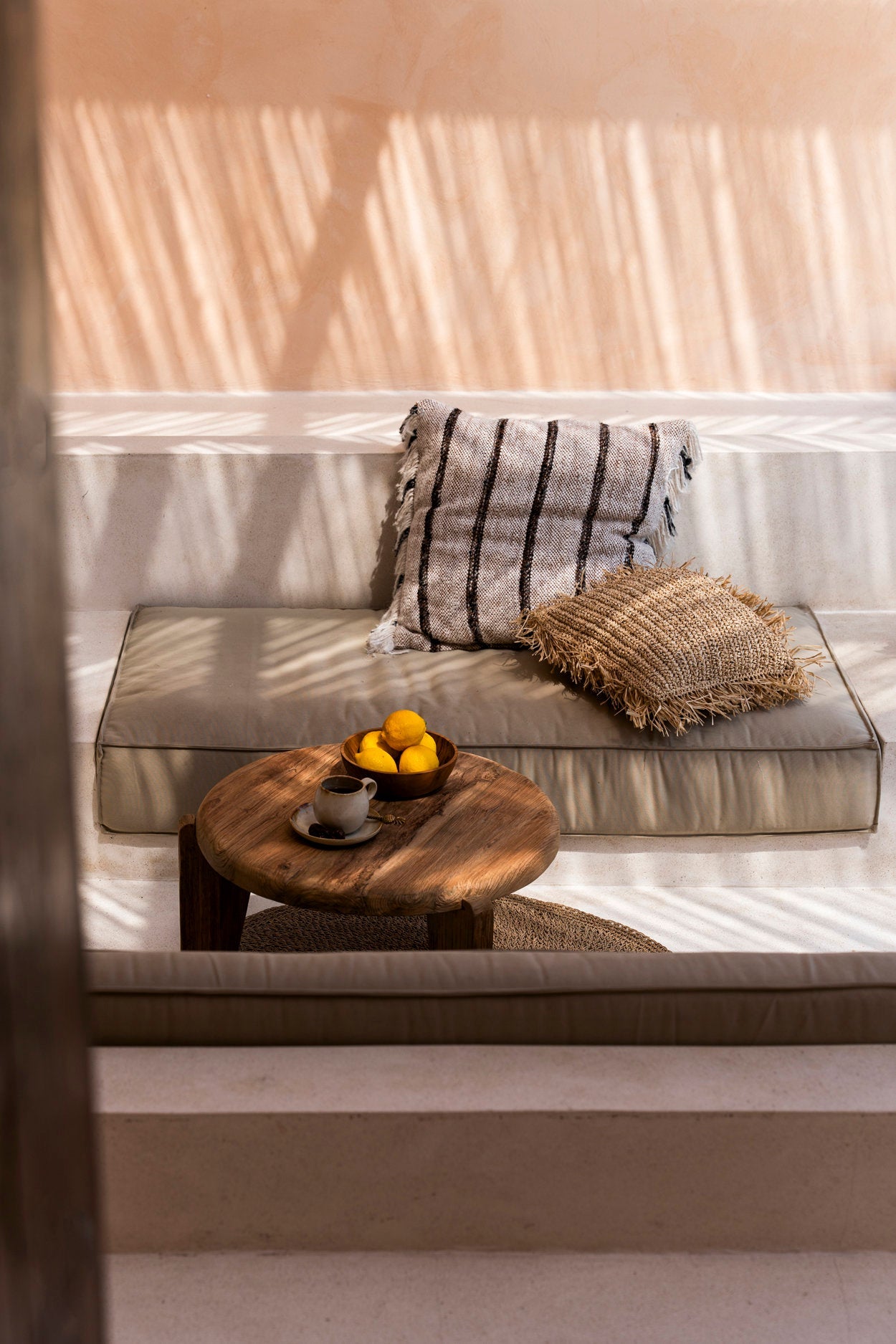 De Oh My Gee Kussenhoes - Bohemian Wit - 60x60 by Bazar Bizar Antwerp