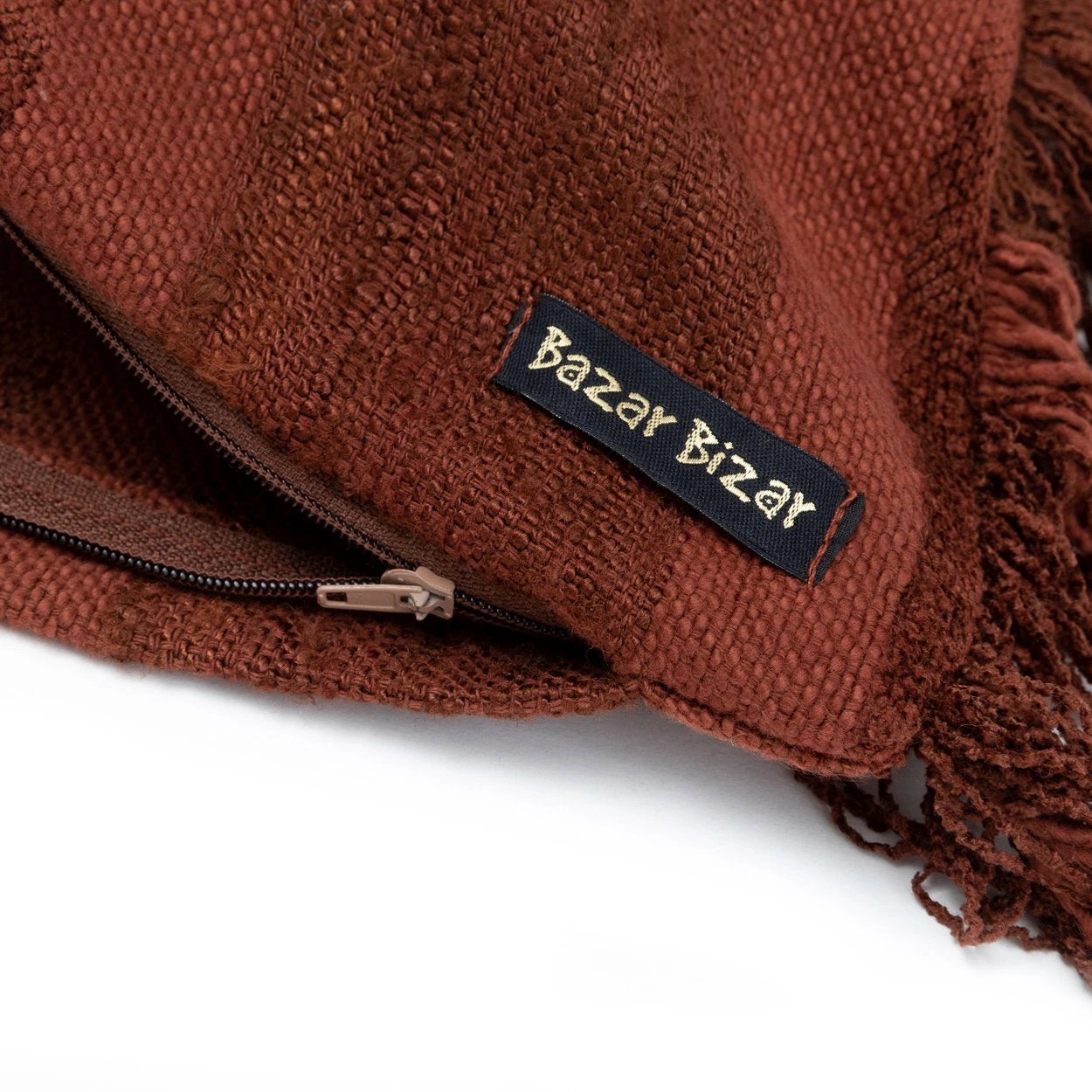 De Oh My Gee Kussenhoes - Bordeaux Velvet - 60x60 by Bazar Bizar Antwerp