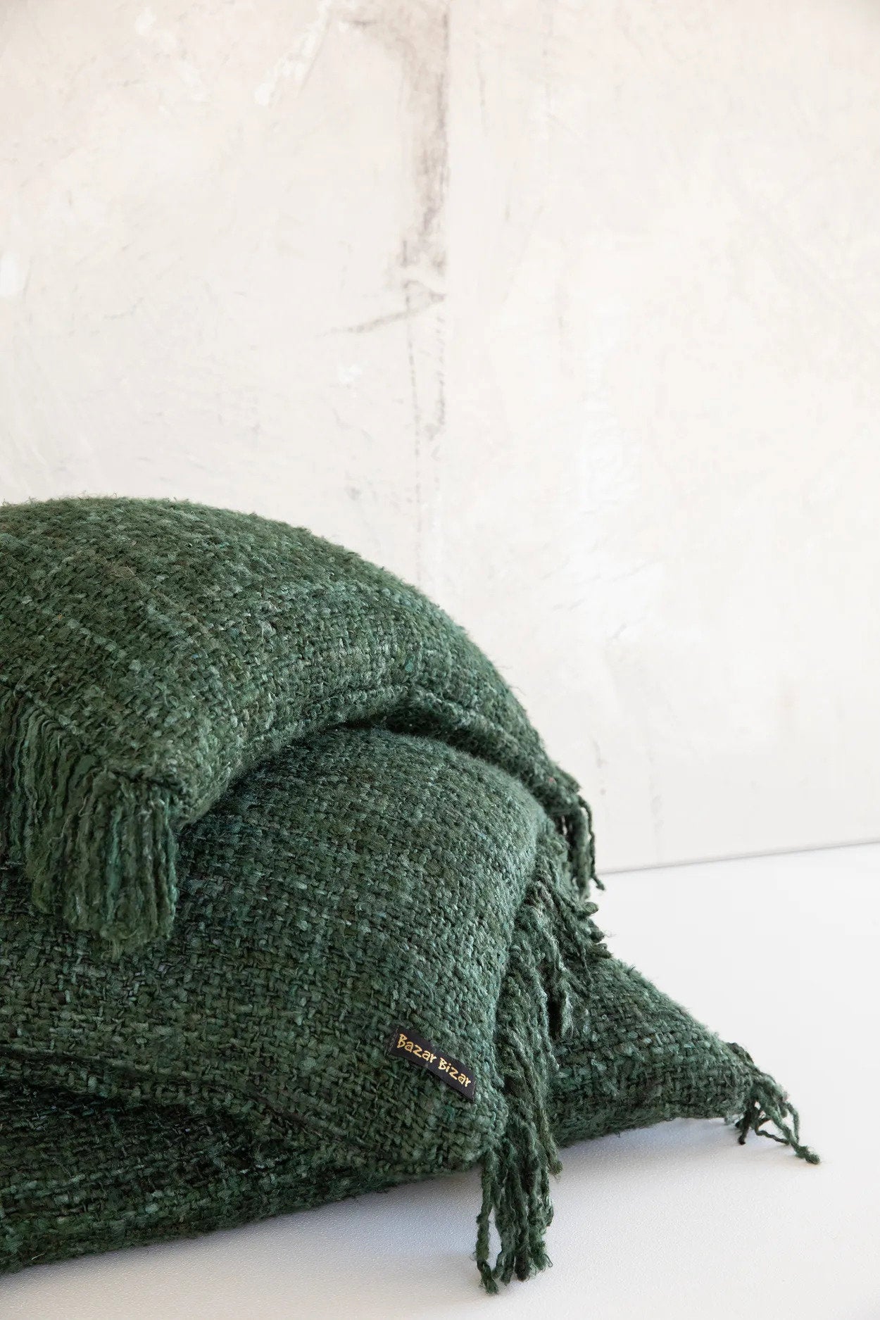 De Oh My Gee Kussenhoes - Donkergroen - 30x50 by Bazar Bizar Antwerp