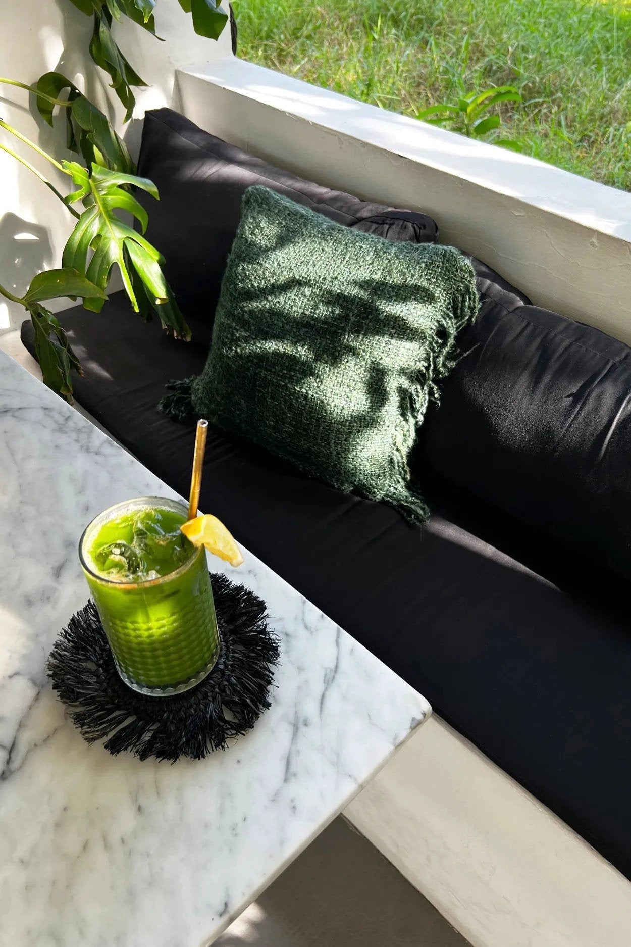 De Oh My Gee Kussenhoes - Donkergroen - 40x40 by Bazar Bizar Antwerp