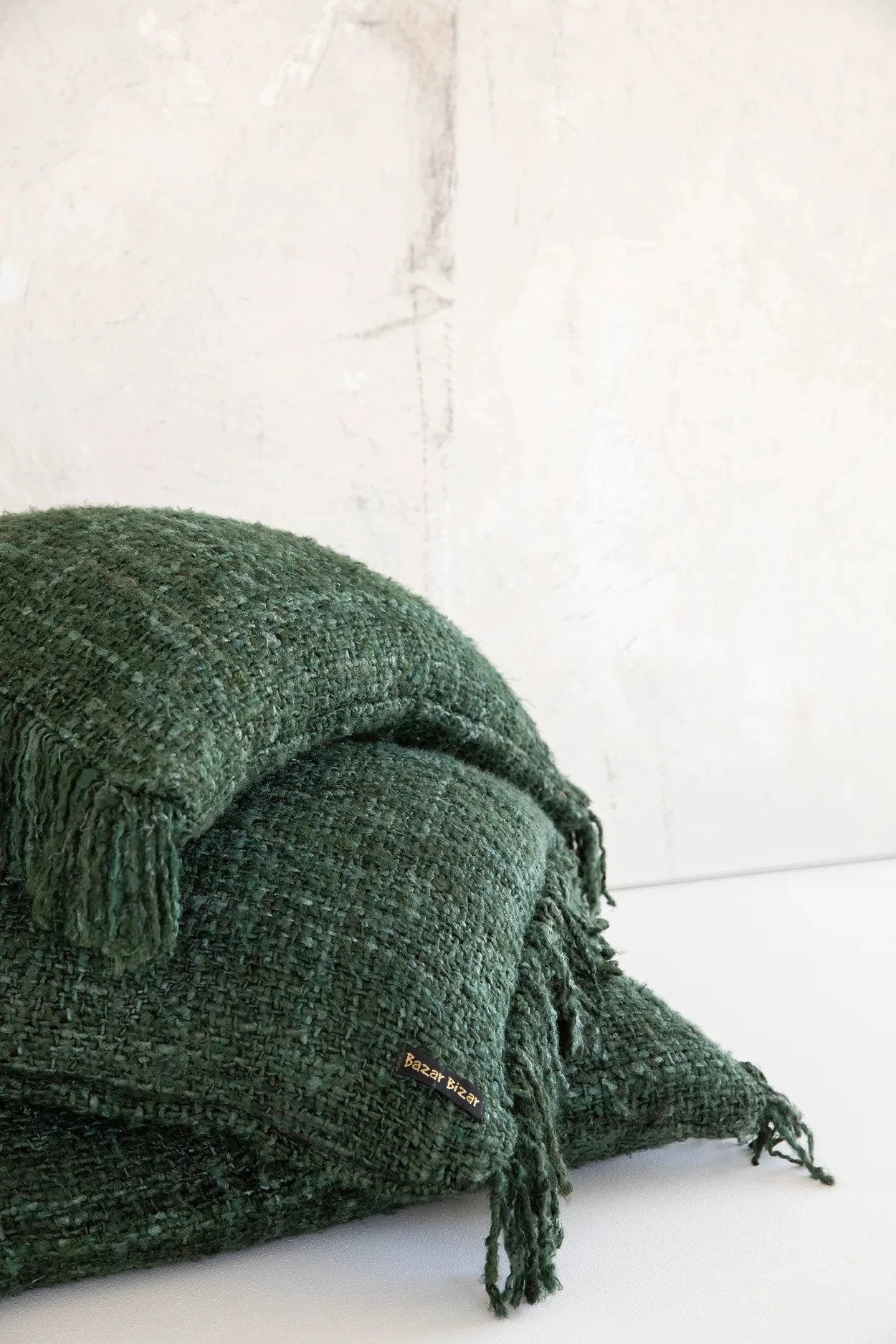 De Oh My Gee Kussenhoes - Donkergroen - 60x60 by Bazar Bizar Antwerp