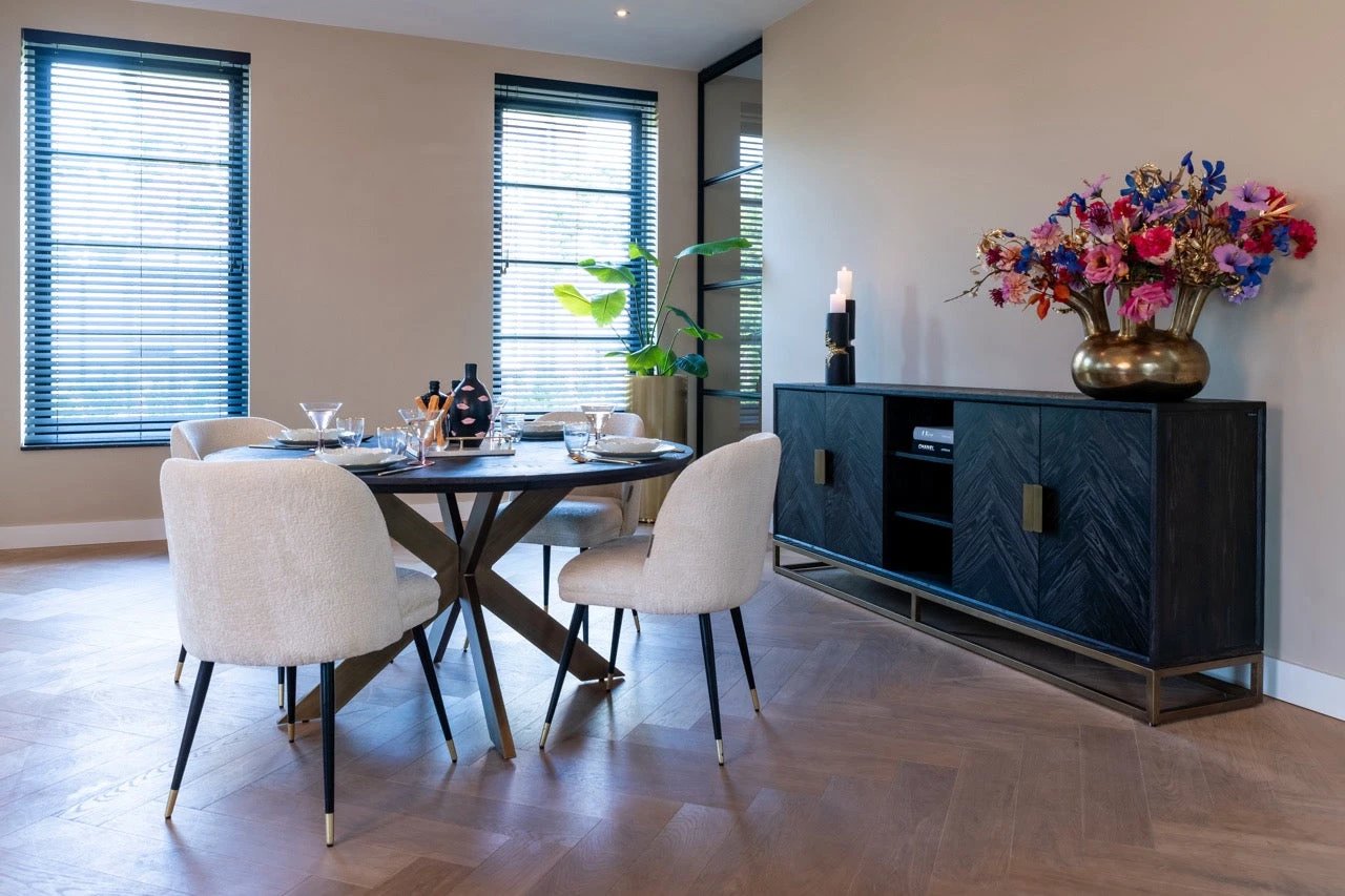 Stoel Alicia white chenille brandvertragend by Richmond Interiors