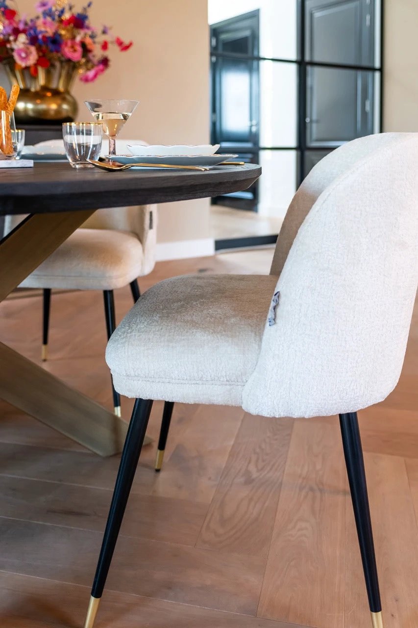 Stoel Alicia white chenille brandvertragend by Richmond Interiors