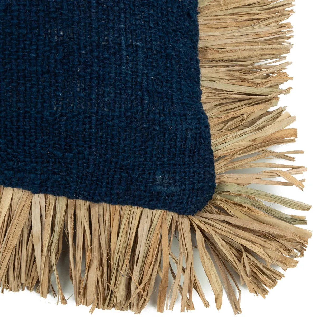 De Saint Tropez Kussenhoes - Blauw Naturel - 30x50 by Bazar Bizar Antwerp