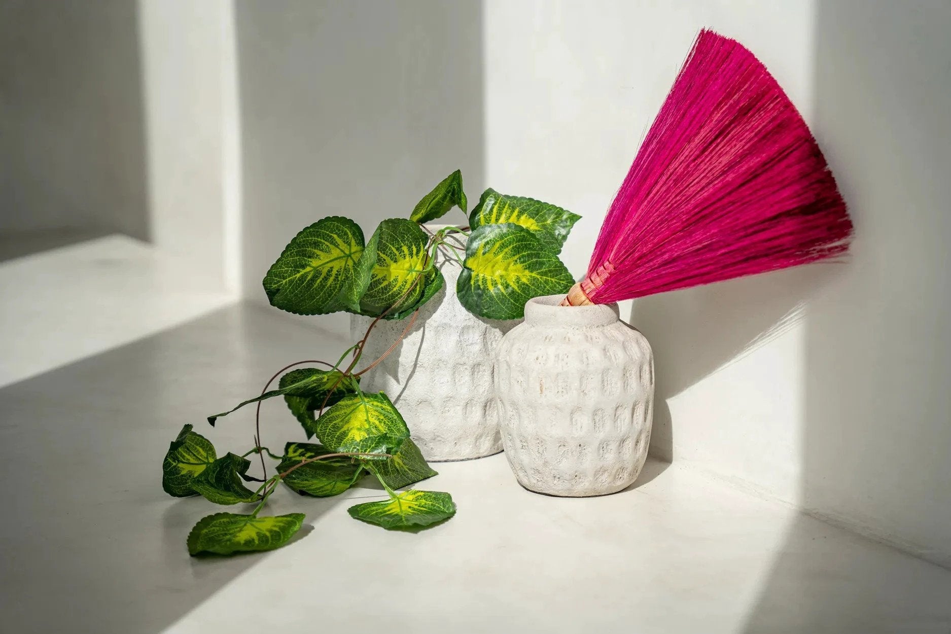 De Trendy Vaas - Beton Medium by Bazar Bizar Antwerp