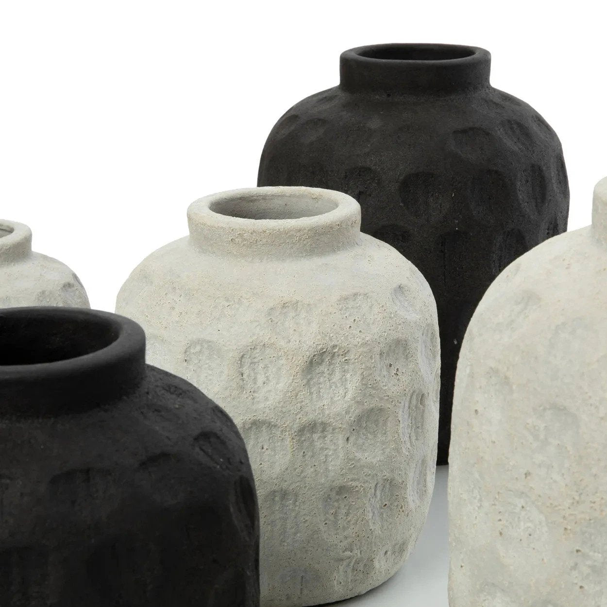 De Trendy Vaas - Beton Medium by Bazar Bizar Antwerp