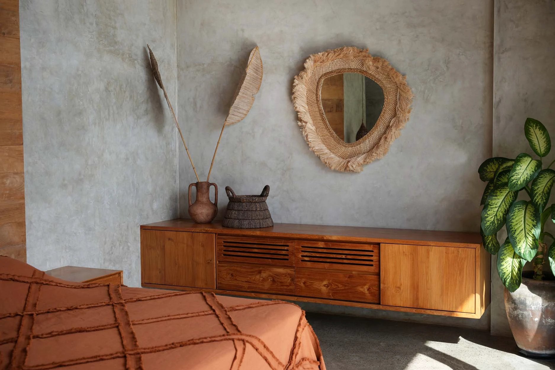 De Chisomo-mand by Bazar Bizar Antwerp