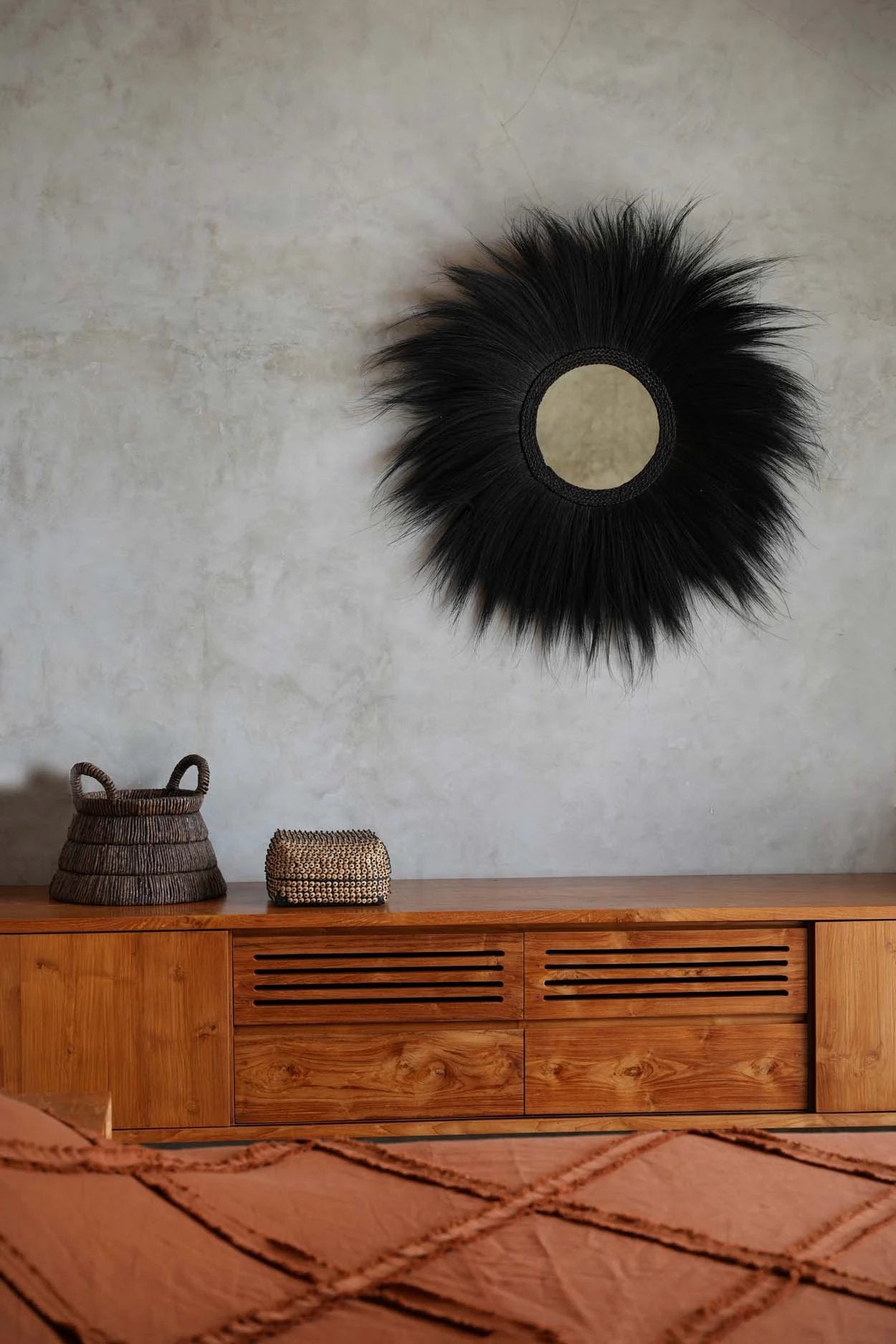 De Chisomo-mand by Bazar Bizar Antwerp