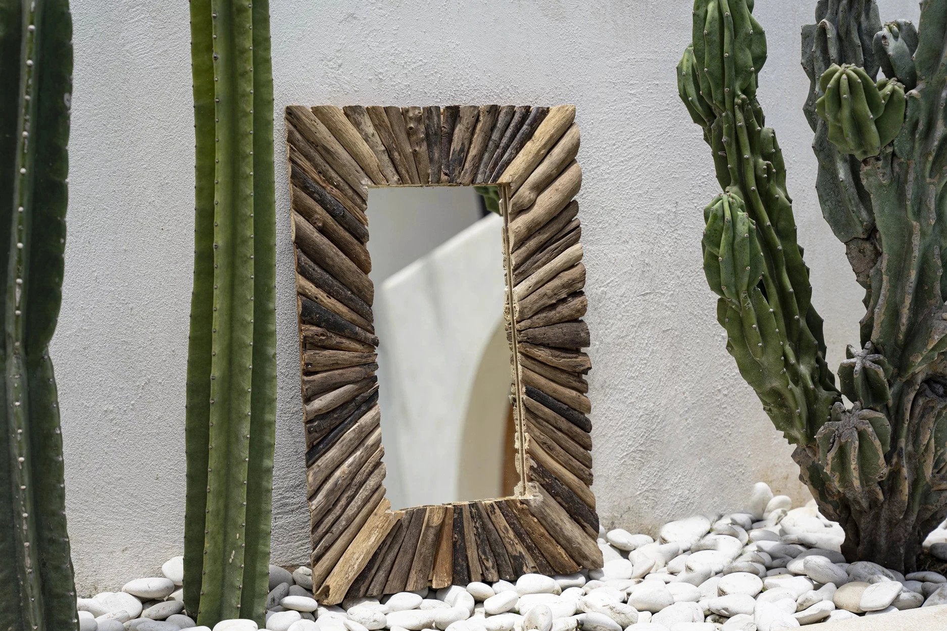 De Driftwood Framed Spiegel - Naturel - M by Bazar Bizar Antwerp