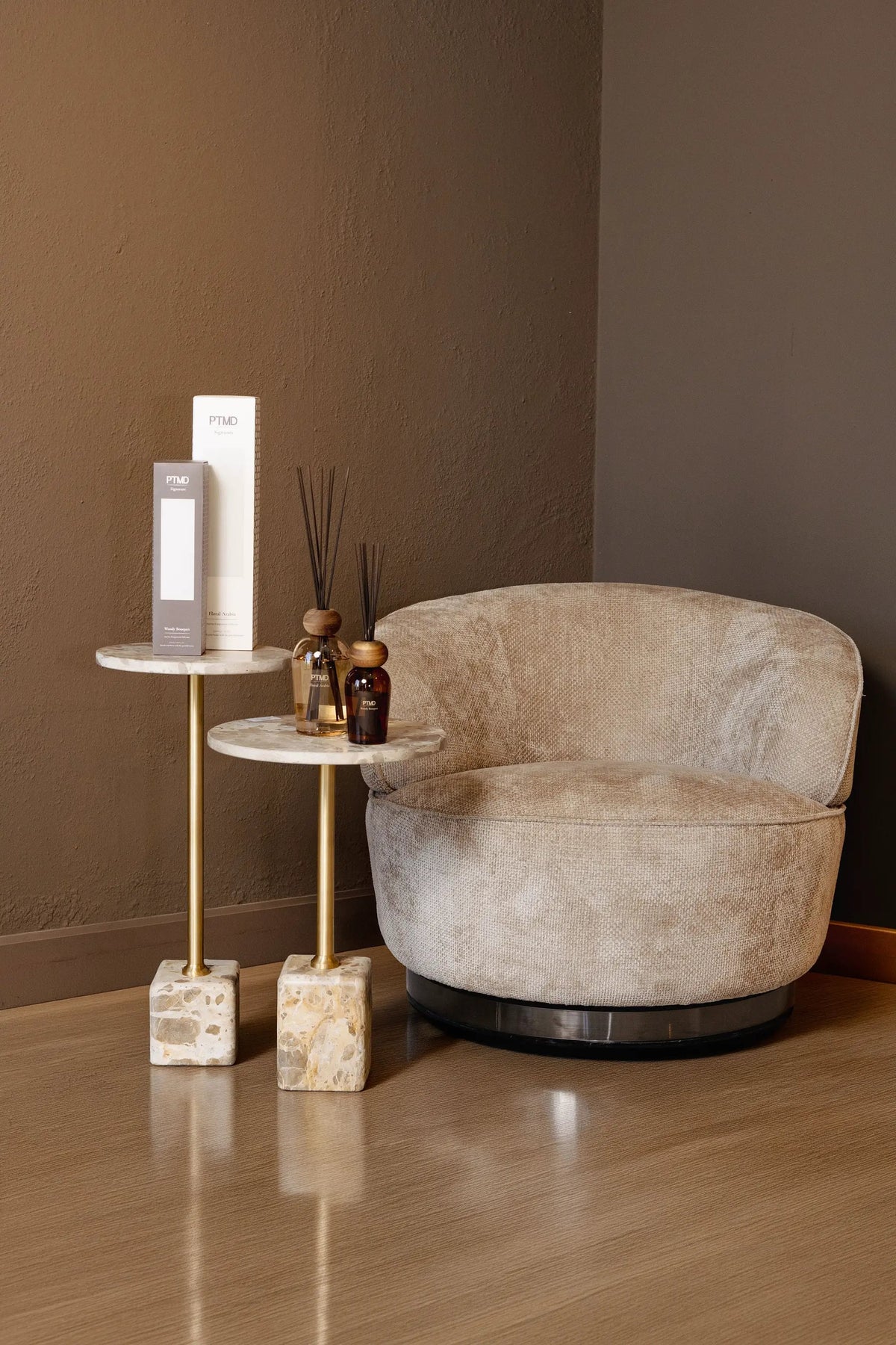 PTMD Filou Fauteuil + 2 marmeren Ebe bijzettafels cadeau by PTMD