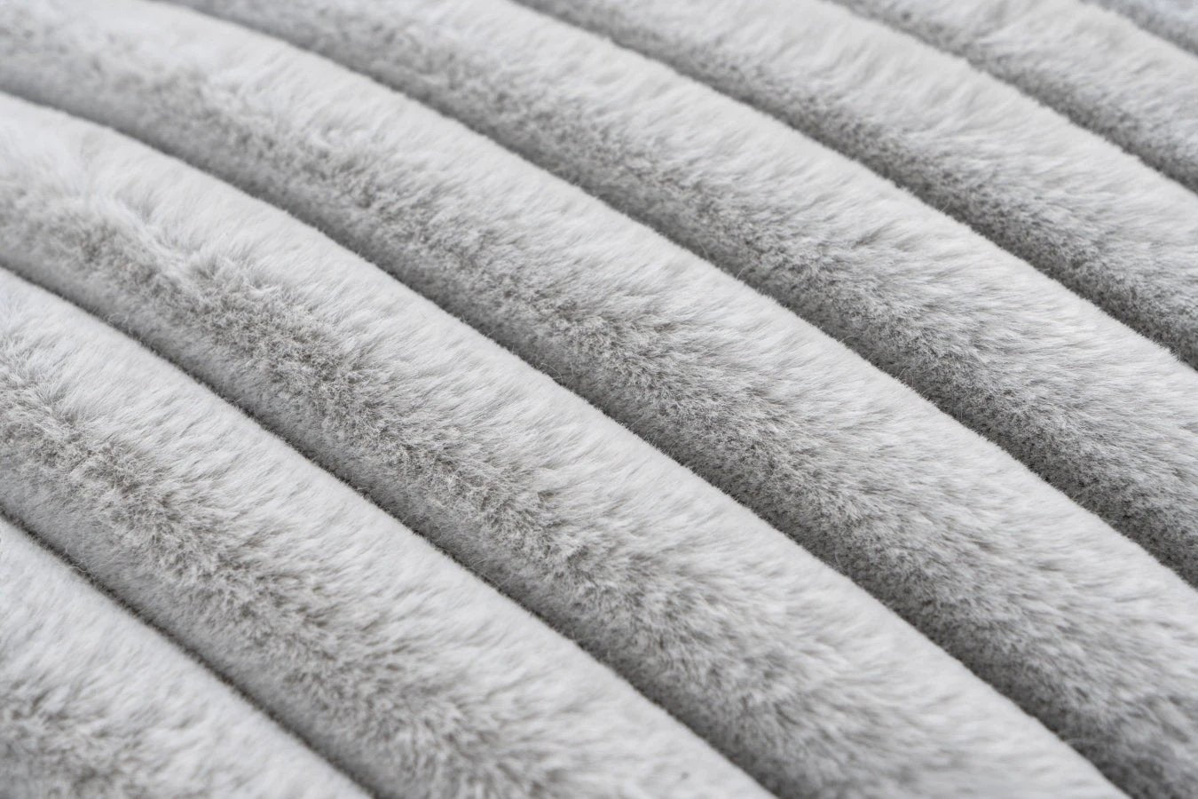 Kussen Plush 45x45 in 6 kleuren (set van 2) by Lalee