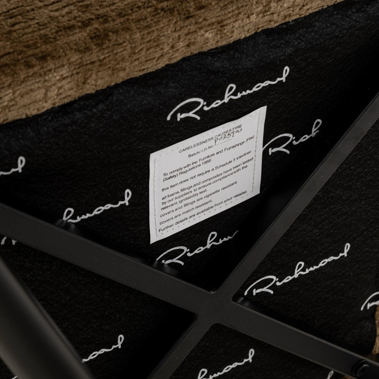 Eetkamerstoel Taylor Brandy Fusion brandvertragend by Richmond Interiors