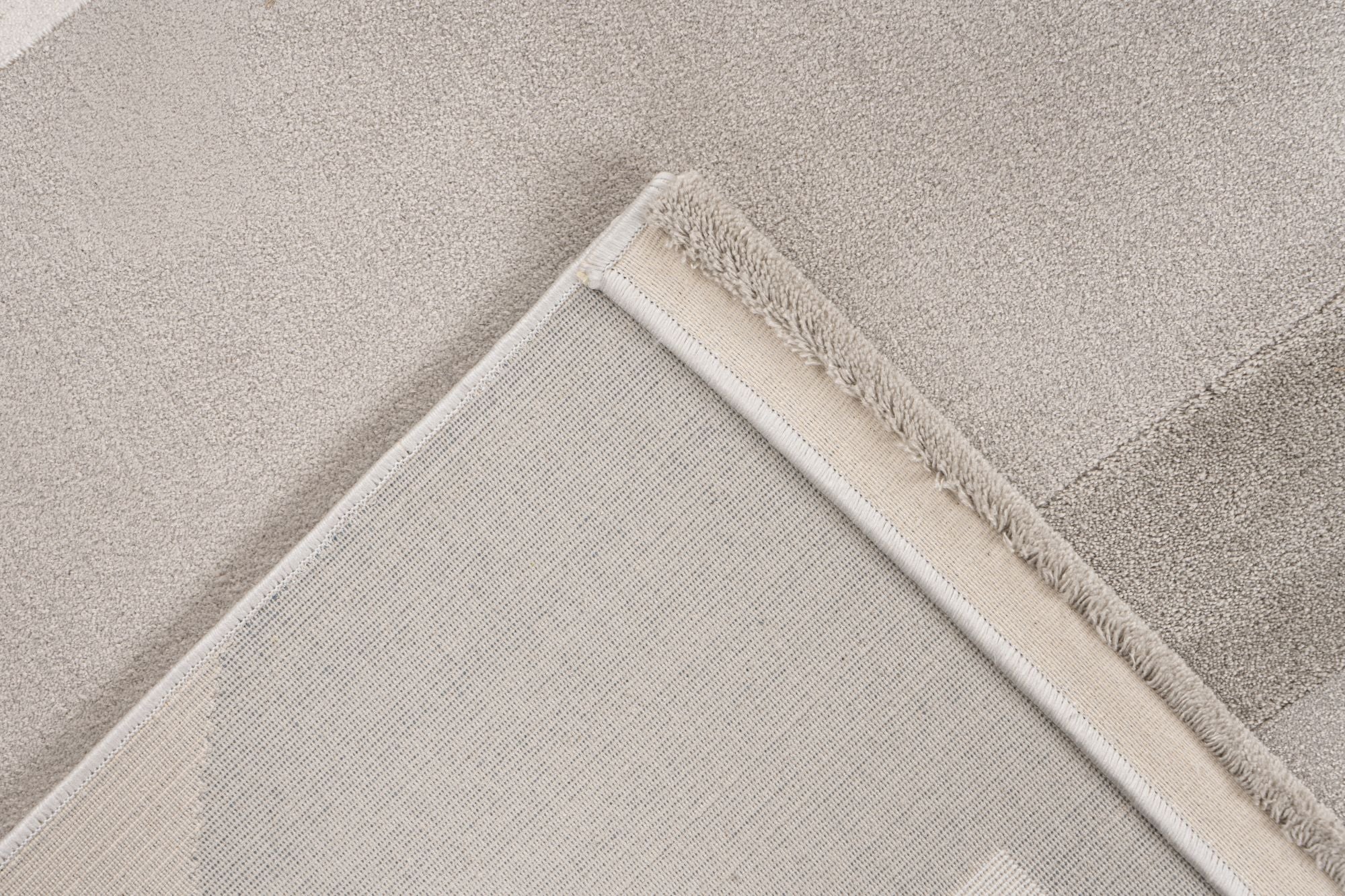 Vloerkleed Bergamo 701 Silver in 4 Maten