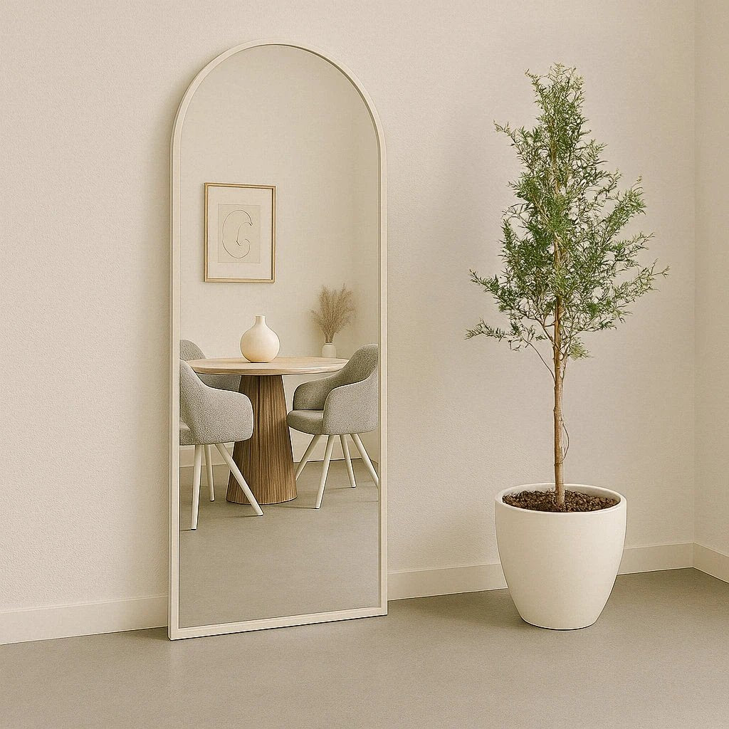 Grote spiegel Brix Lauren van 200 cm met een strak, modern frame, geschikt voor in de woonkamer of slaapkamer.