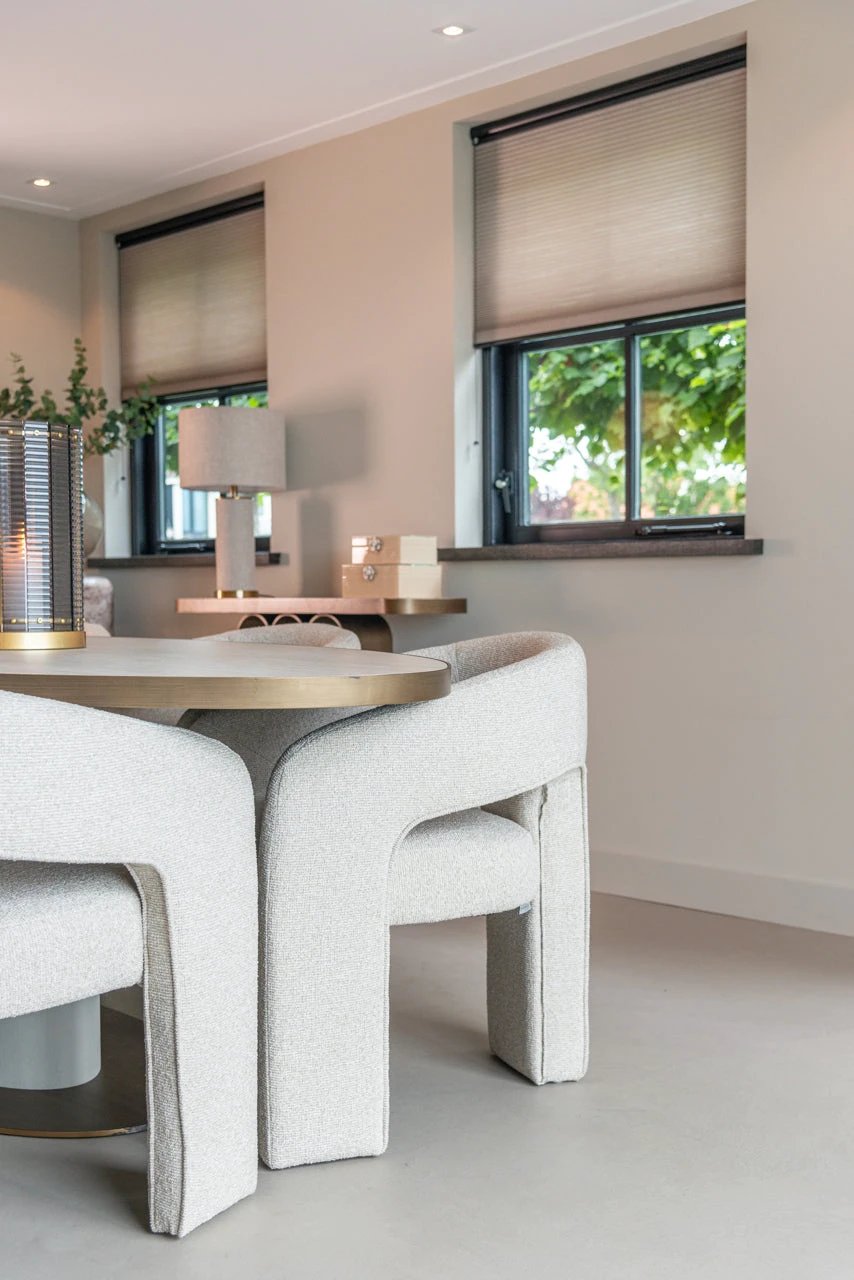 Stoel Belle biscotti brandvertragend by Richmond Interiors