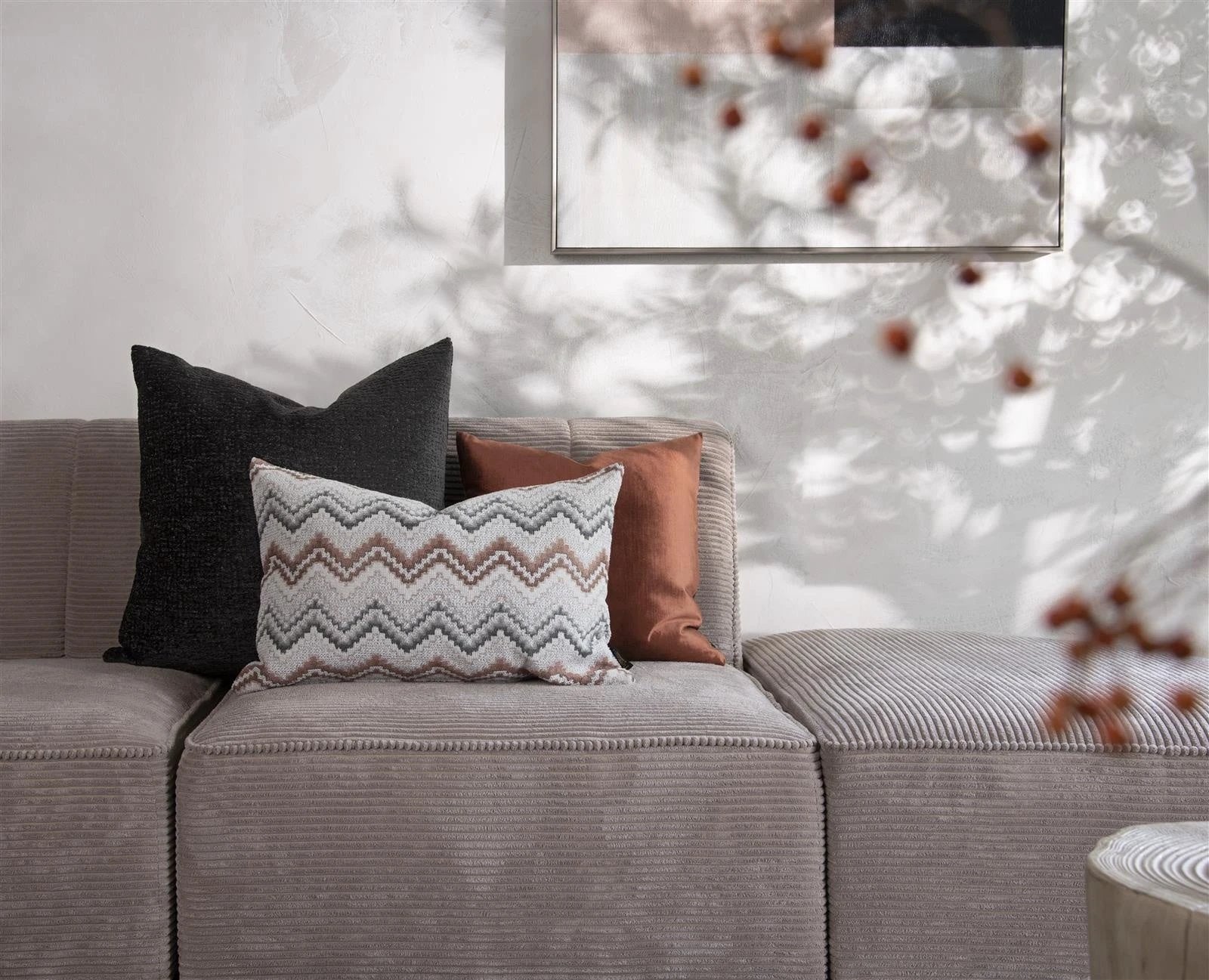 Kussen BeautiQ - Chic | Antraciet in 2 maten by Coco Maison