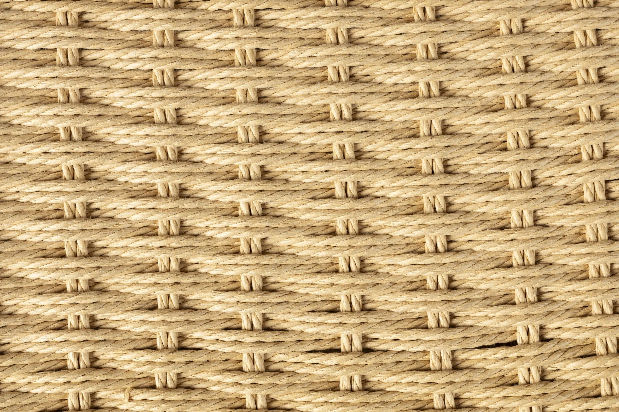 Eetkamerstoel Cecile Walnut by Dutchbone