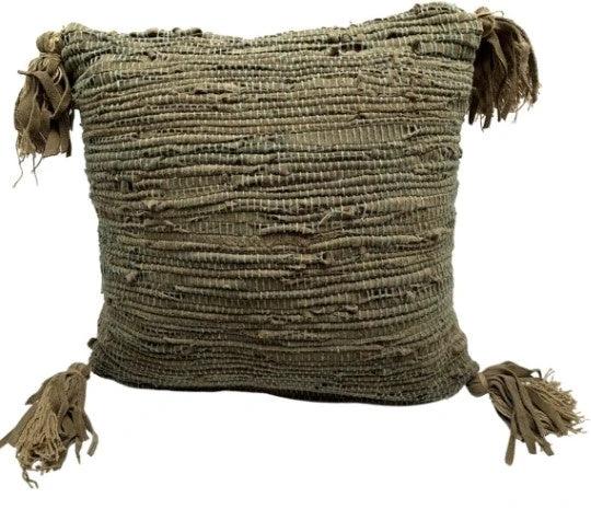 Kussen recycled leer dubbelzijdig Bosgroen kwast by Rocaflor