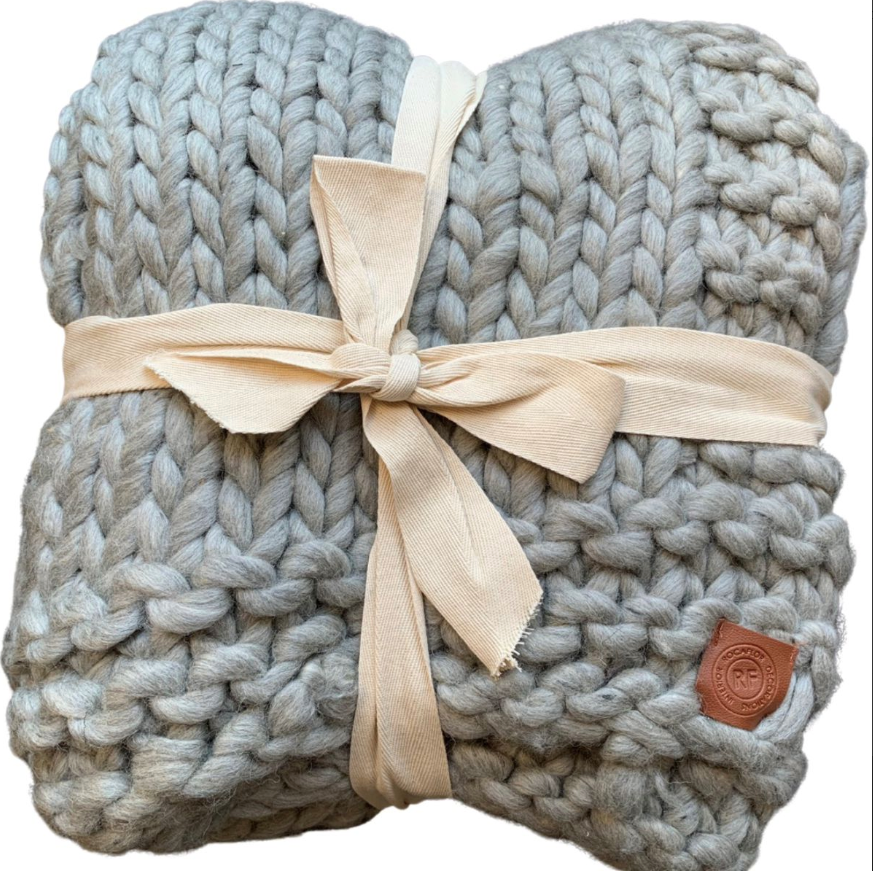 Plaid grof gebreid 100% wol grijs - depauwwonen