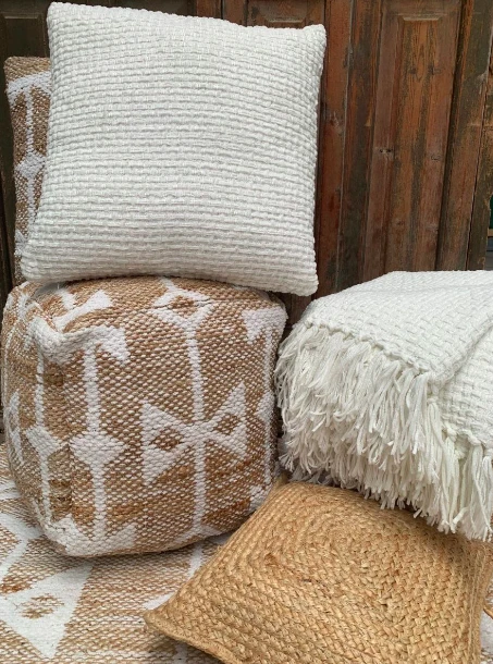 Kussen witte chenille jute 50x50 by Rocaflor